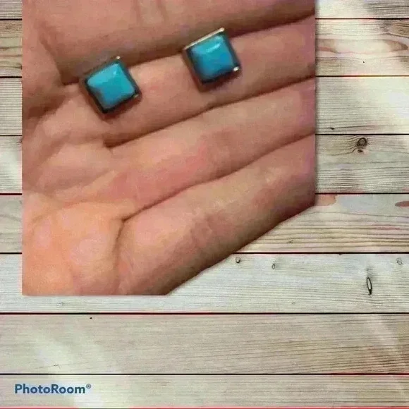 Metal Inlaid Turquoise Simple Necklace Earring set - Picture 6 of 6